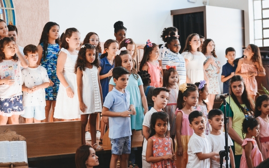 Foto Aprentação dia das Mães