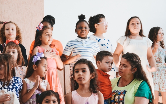 Foto Aprentação dia das Mães