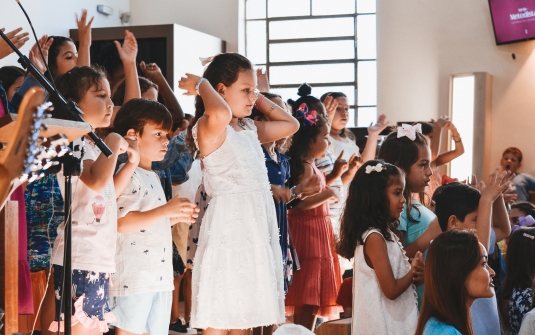 Foto Aprentação dia das Mães