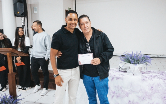 Foto Formatura CDV e Carater Cristão